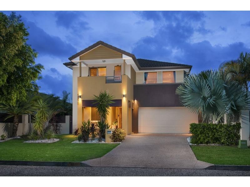 25 Costa Del Sol Avenue, Coombabah QLD 4216