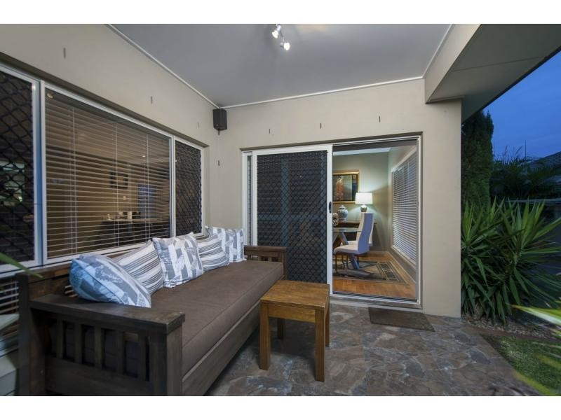 25 Costa Del Sol Avenue, Coombabah QLD 4216
