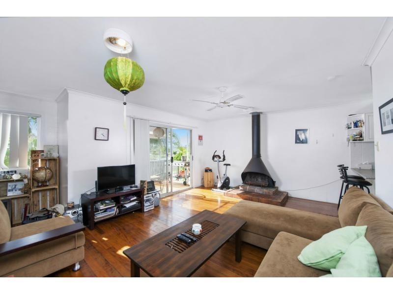5 Rodlan Parade, Labrador QLD 4215