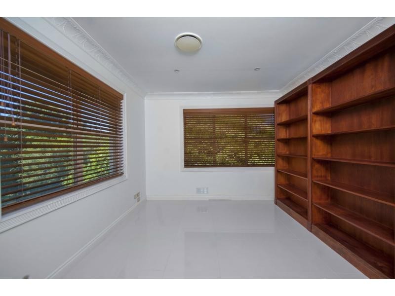 71 Marbella Drive, Benowa QLD 4217
