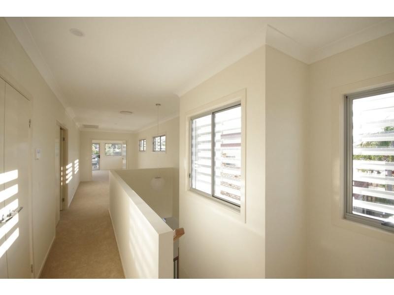 1/10 Vaggelas Crescent, Biggera Waters QLD 4216