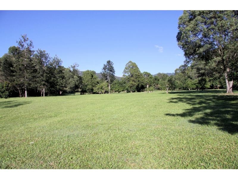 426 Guanaba Creek Road, Guanaba QLD 4210