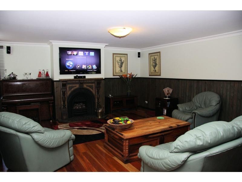 426 Guanaba Creek Road, Guanaba QLD 4210