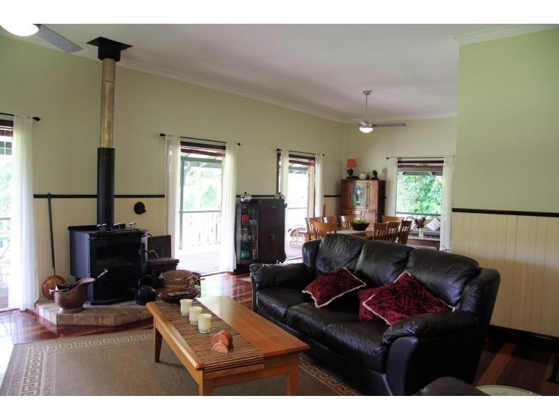 426 Guanaba Creek Road, Guanaba QLD 4210