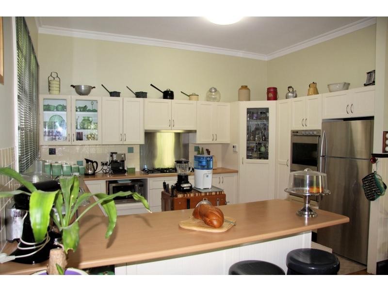 426 Guanaba Creek Road, Guanaba QLD 4210