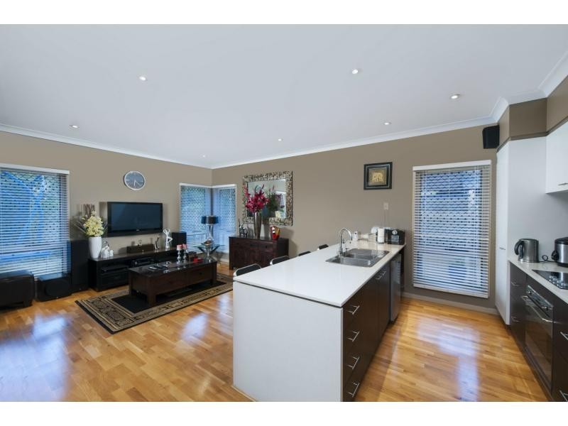 25 Costa Del Sol Avenue, Coombabah QLD 4216