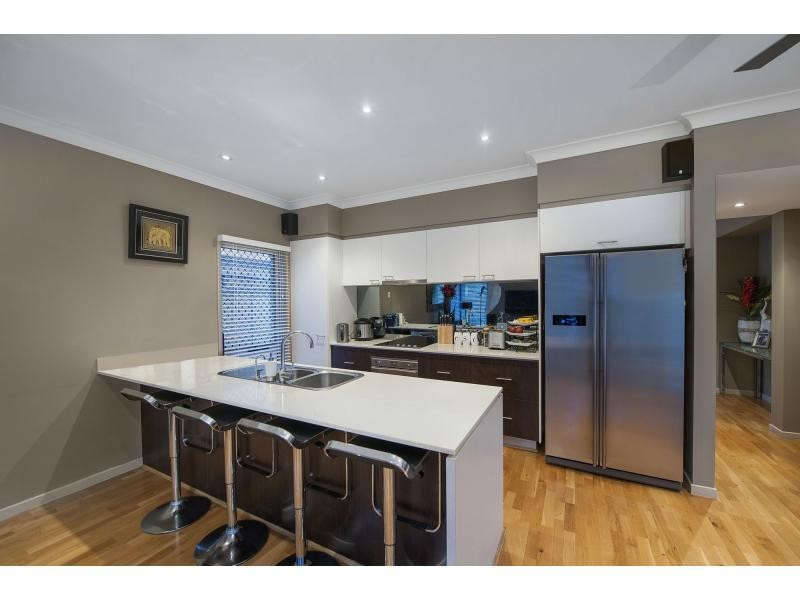 25 Costa Del Sol Avenue, Coombabah QLD 4216