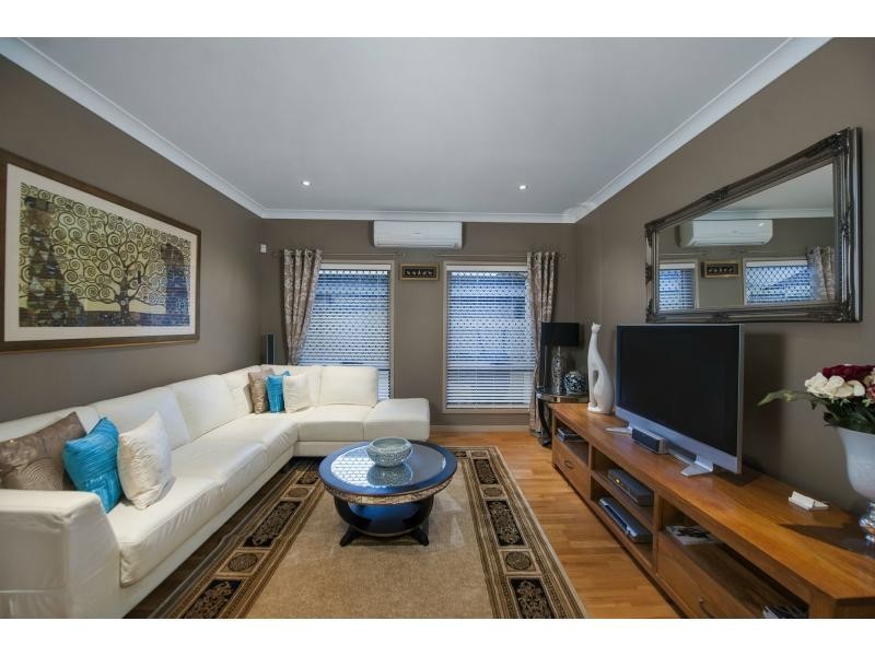 25 Costa Del Sol Avenue, Coombabah QLD 4216