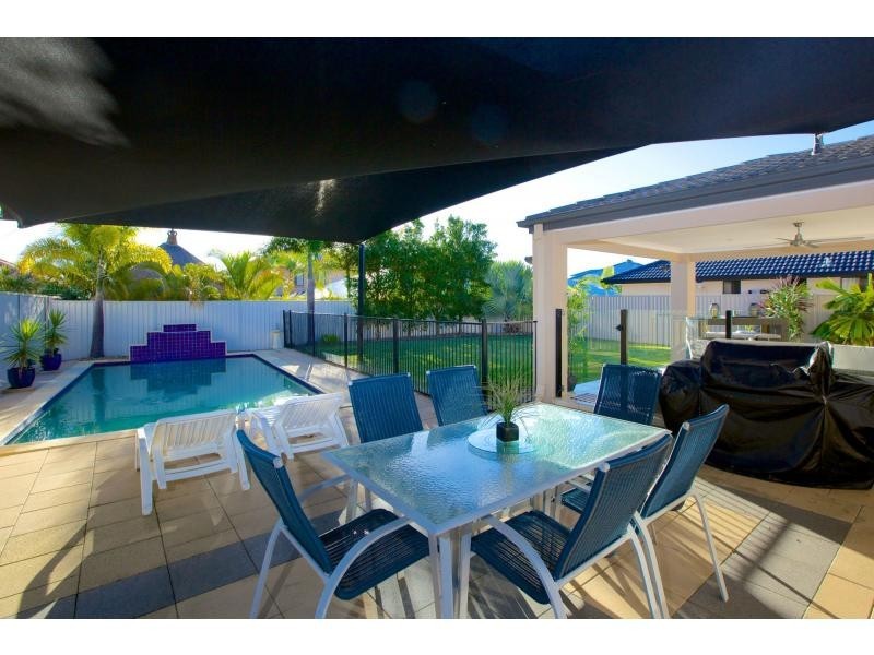 49 Costa Del Sol Avenue, Coombabah QLD 4216