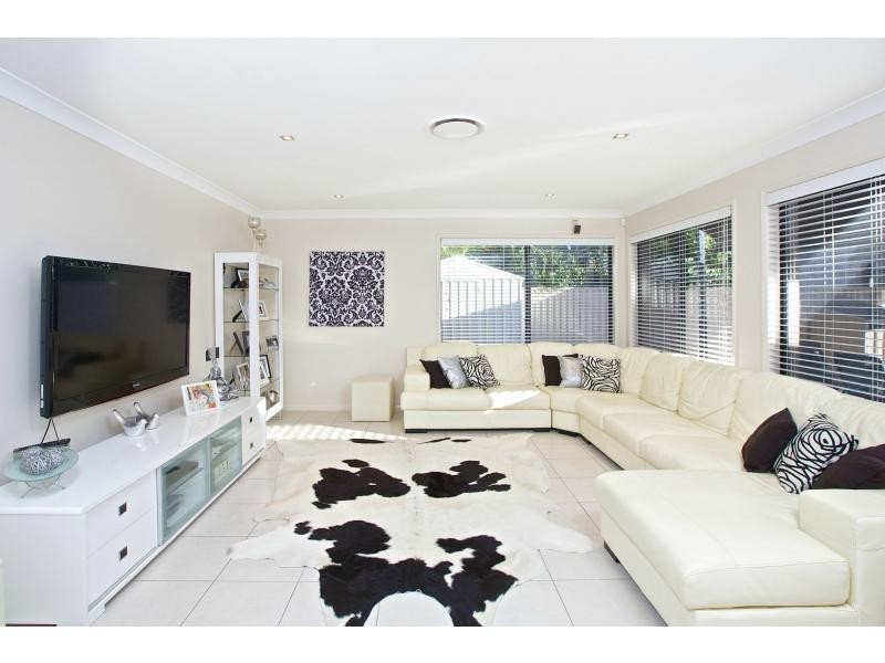 49 Costa Del Sol Avenue, Coombabah QLD 4216