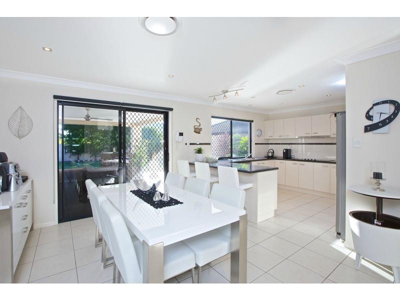 49 Costa Del Sol Avenue, Coombabah QLD 4216