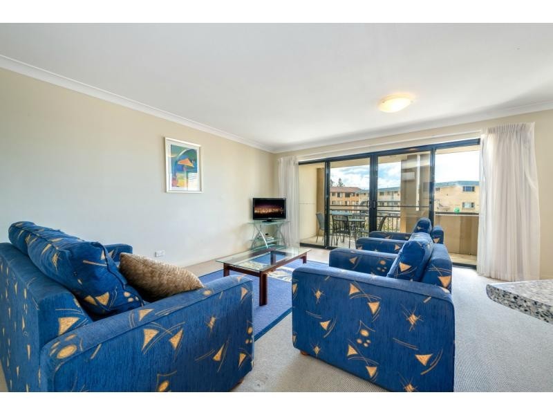 215/392 Marine Parade, Labrador QLD 4215