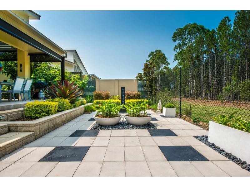 203/1 Halcyon Way, Hope Island QLD 4212