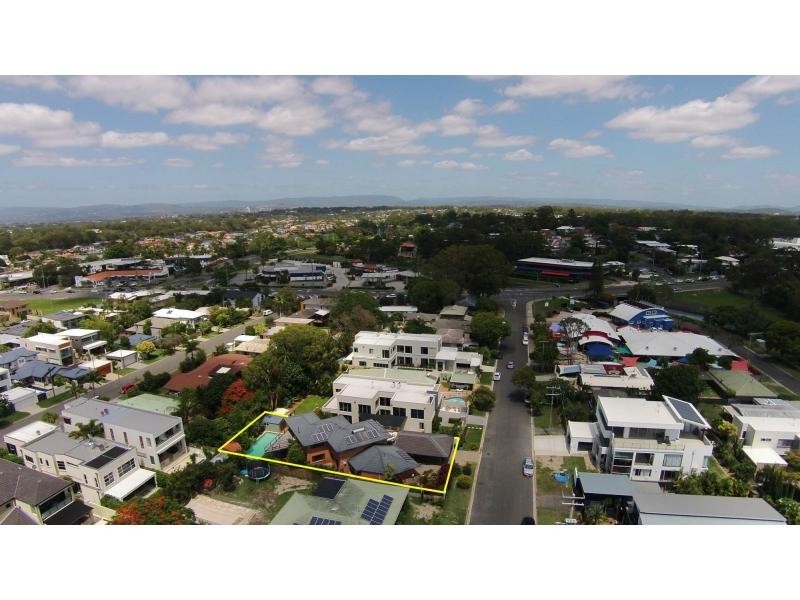 16 Yacht Street, Southport QLD 4215