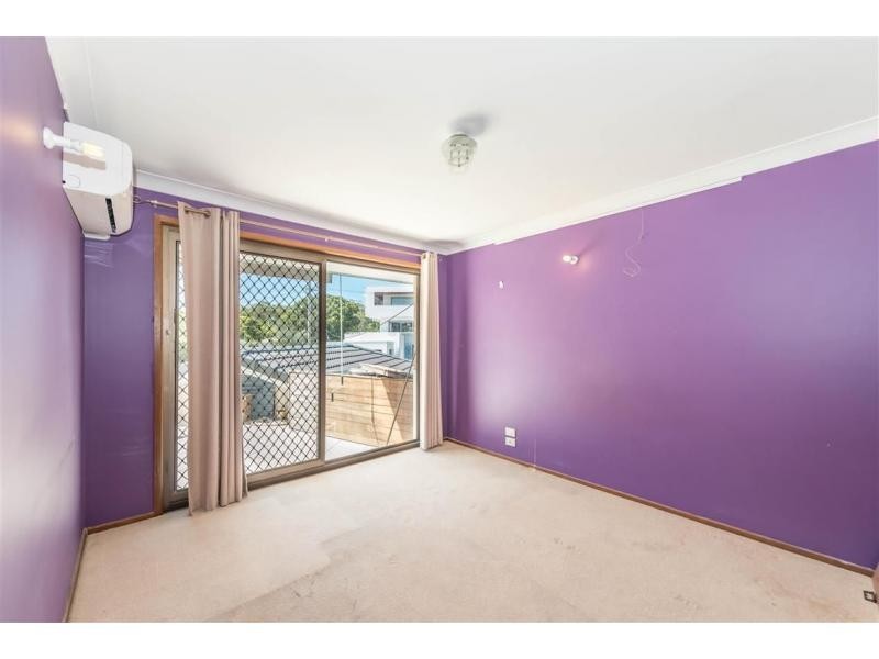 16 Yacht Street, Southport QLD 4215