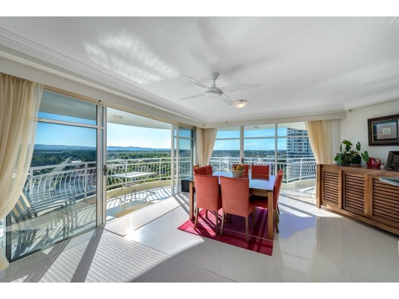 12D/5 Bayview Street, Runaway Bay QLD 4216