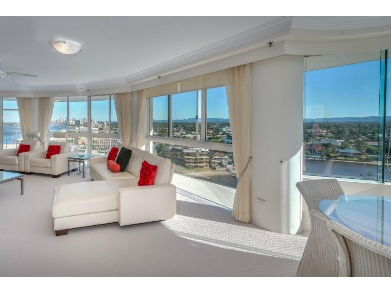 12D/5 Bayview Street, Runaway Bay QLD 4216