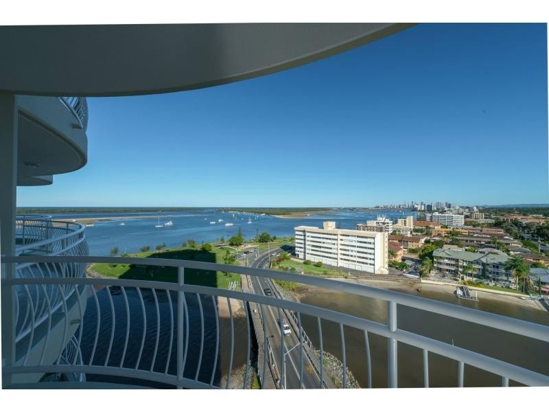 12D/5 Bayview Street, Runaway Bay QLD 4216