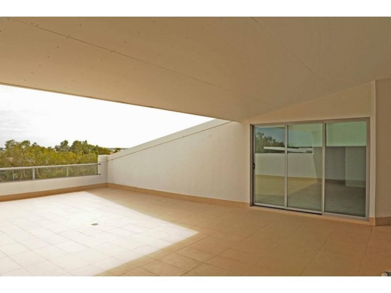 19I/20-28 Bayview Street, Runaway Bay QLD 4216