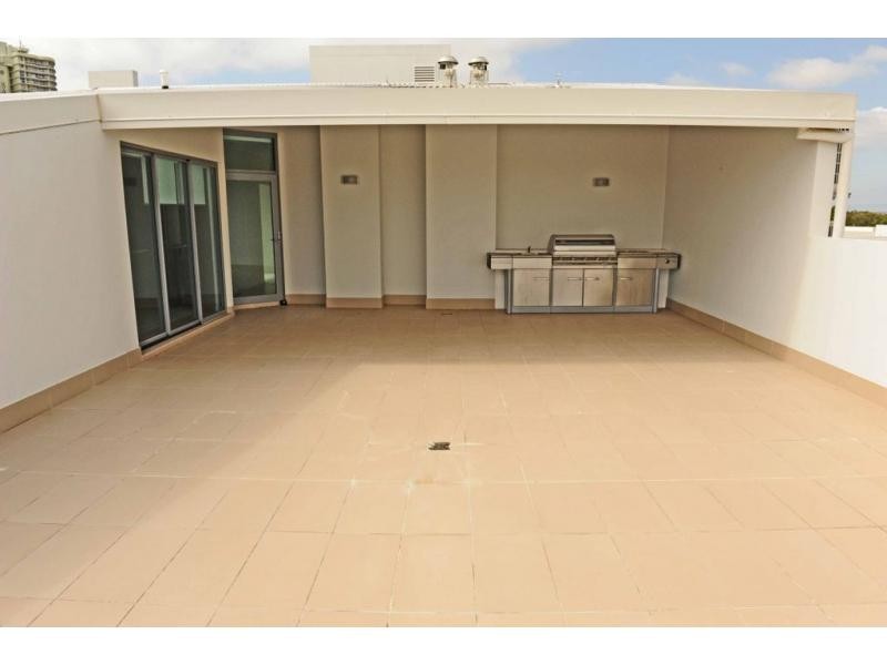 19I/20-28 Bayview Street, Runaway Bay QLD 4216
