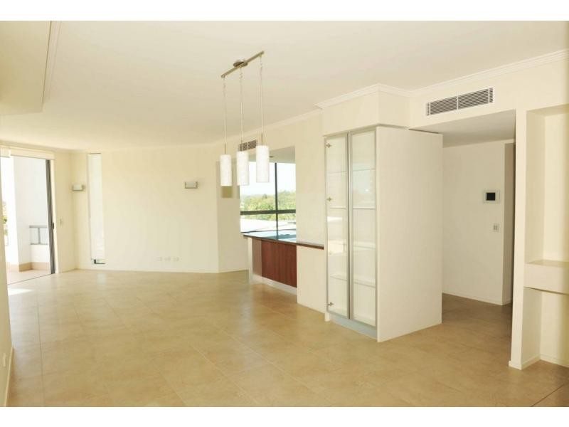 19I/20-28 Bayview Street, Runaway Bay QLD 4216