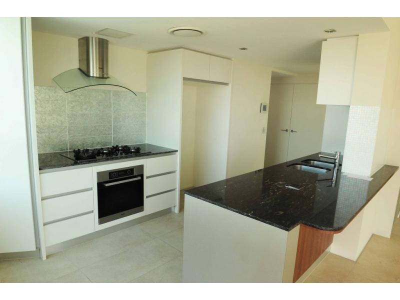 19I/20-28 Bayview Street, Runaway Bay QLD 4216