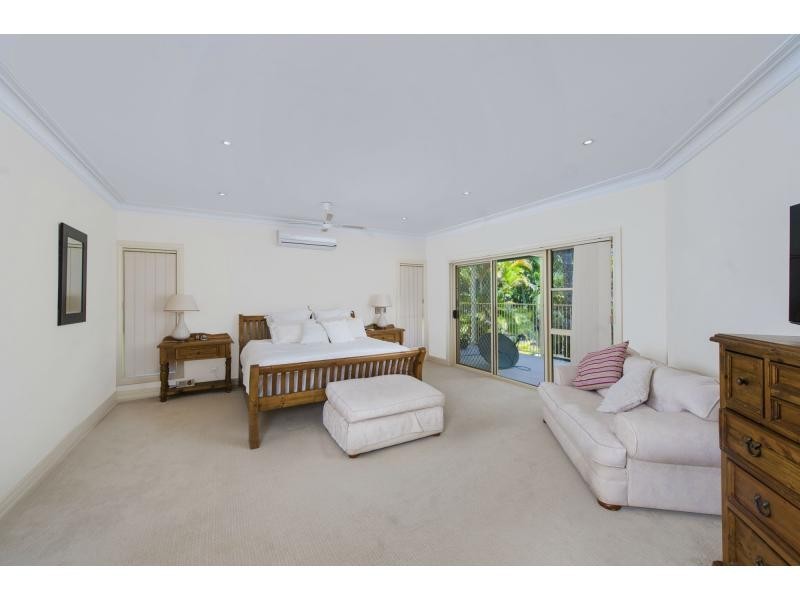 16 Moorabbin Place, Robina QLD 4226