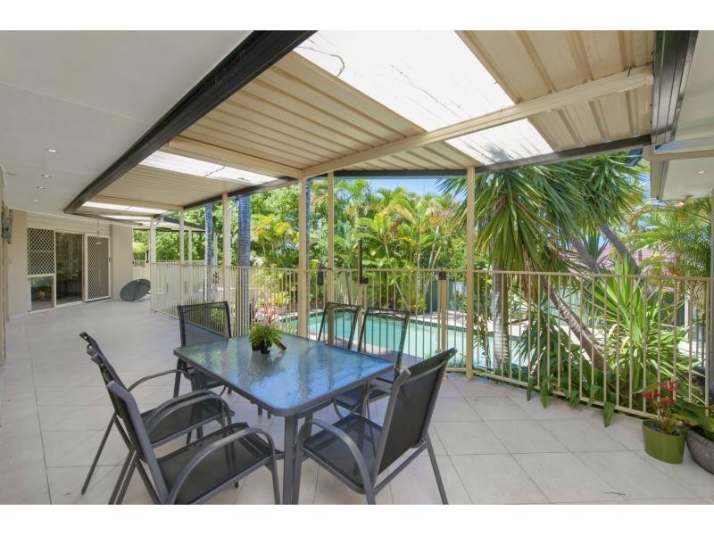 16 Moorabbin Place, Robina QLD 4226
