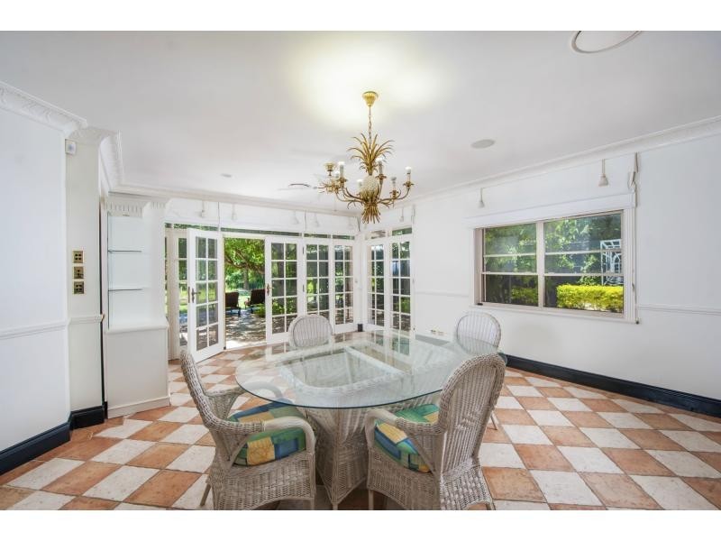 71 Marbella Drive, Benowa QLD 4217