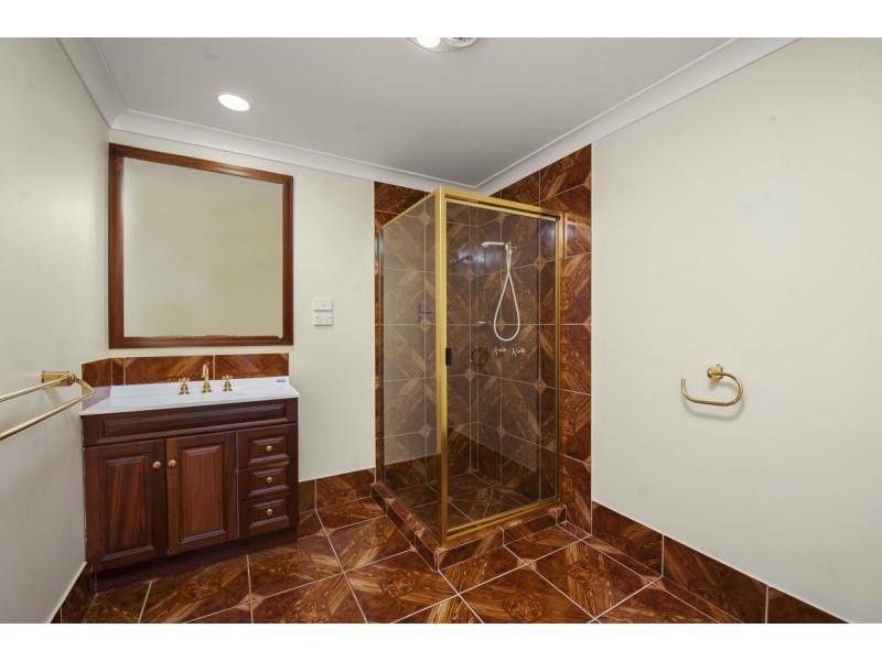 71 Marbella Drive, Benowa QLD 4217