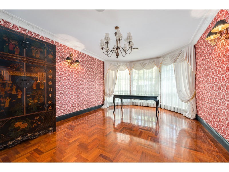 71 Marbella Drive, Benowa QLD 4217