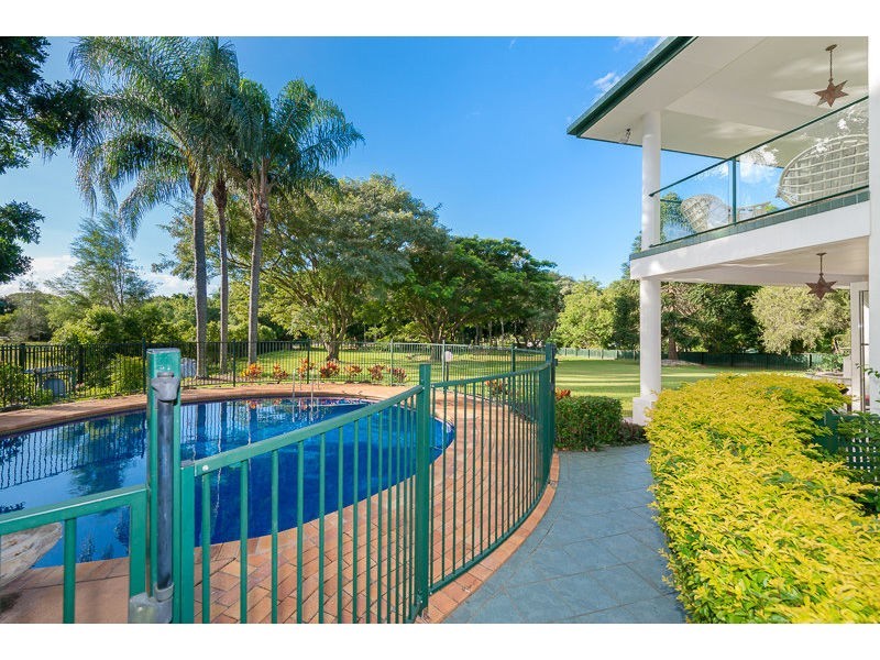 71 Marbella Drive, Benowa QLD 4217