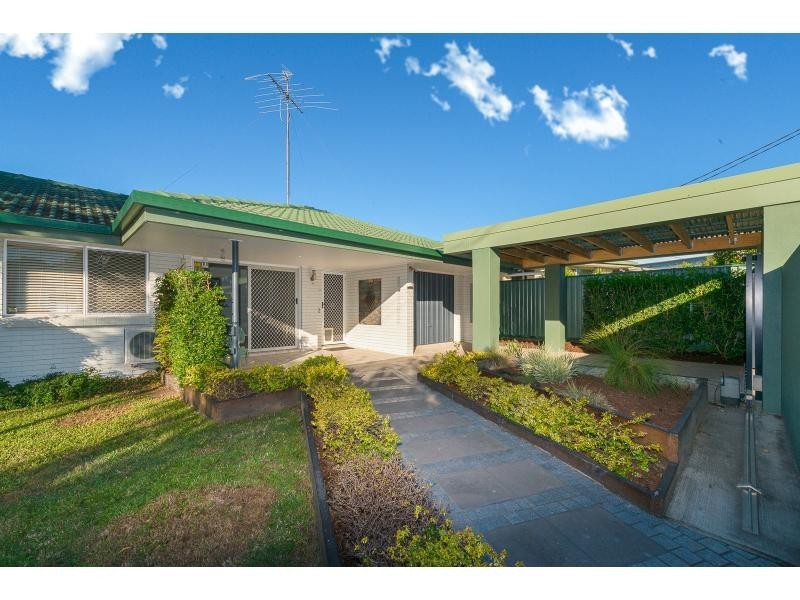 2 Dandar Drive, Southport, Southport QLD 4215