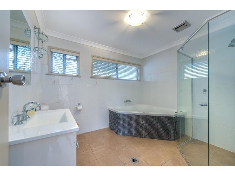 2 Dandar Drive, Southport, Southport QLD 4215
