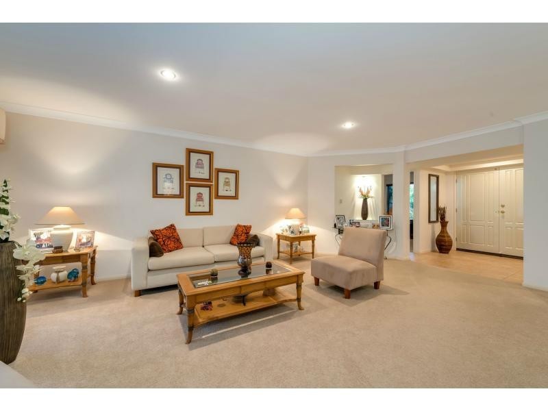 16 Eastside Esplanade, Helensvale QLD 4212