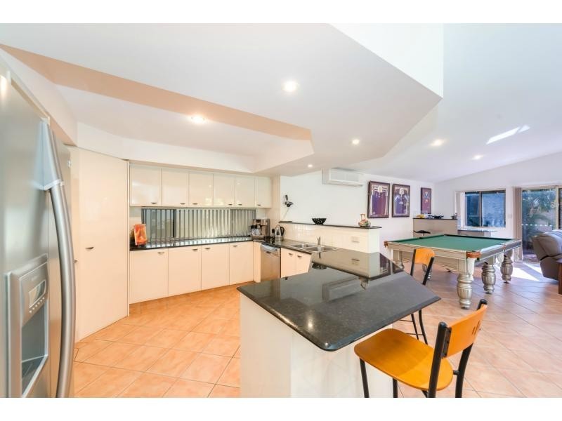 16 Eastside Esplanade, Helensvale QLD 4212