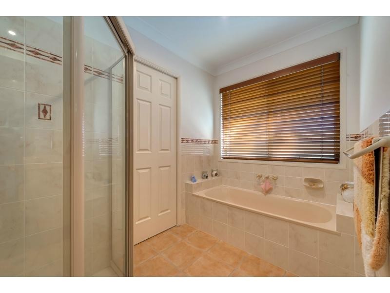 16 Eastside Esplanade, Helensvale QLD 4212