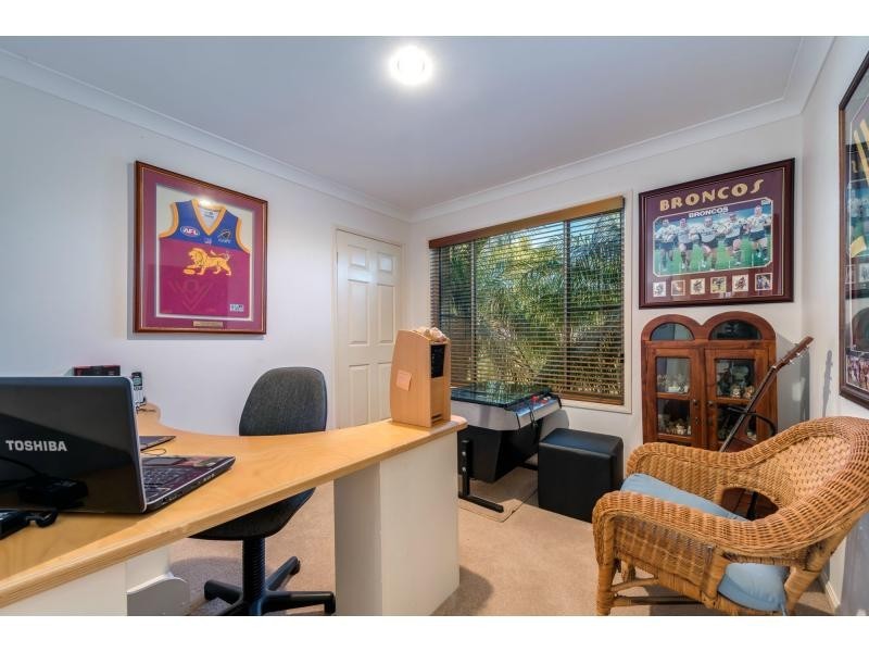 16 Eastside Esplanade, Helensvale QLD 4212