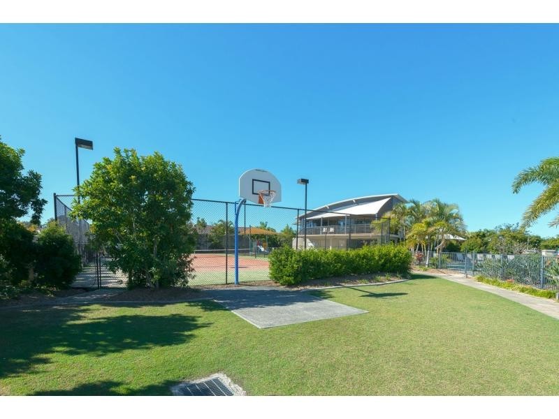 16 Eastside Esplanade, Helensvale QLD 4212