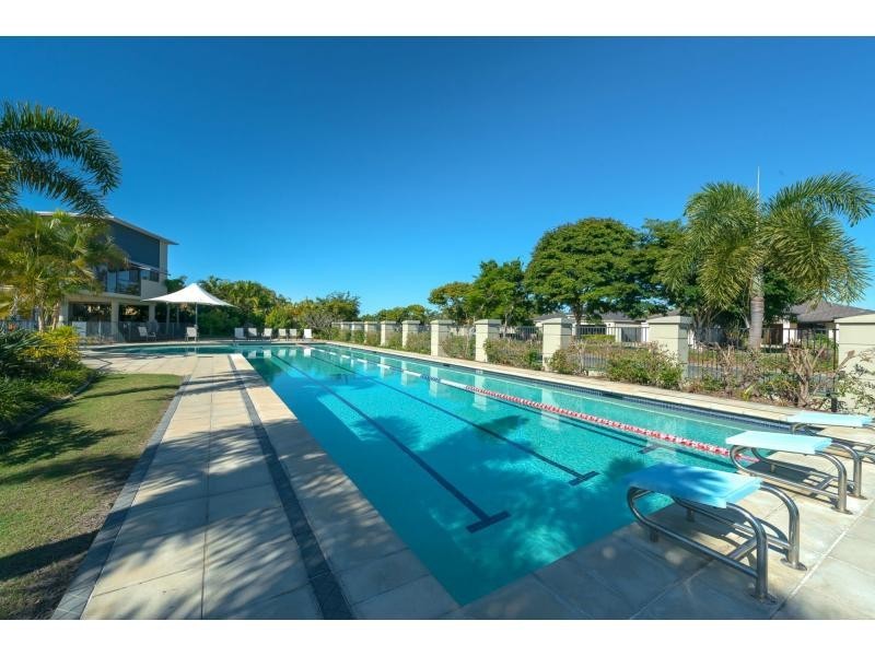 16 Eastside Esplanade, Helensvale QLD 4212