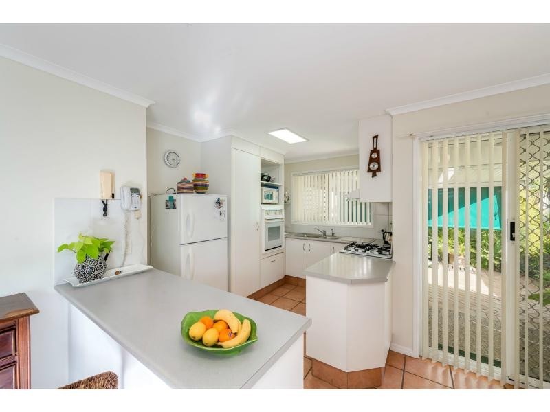 Villa 6/17 McMillan Street, Labrador QLD 4215