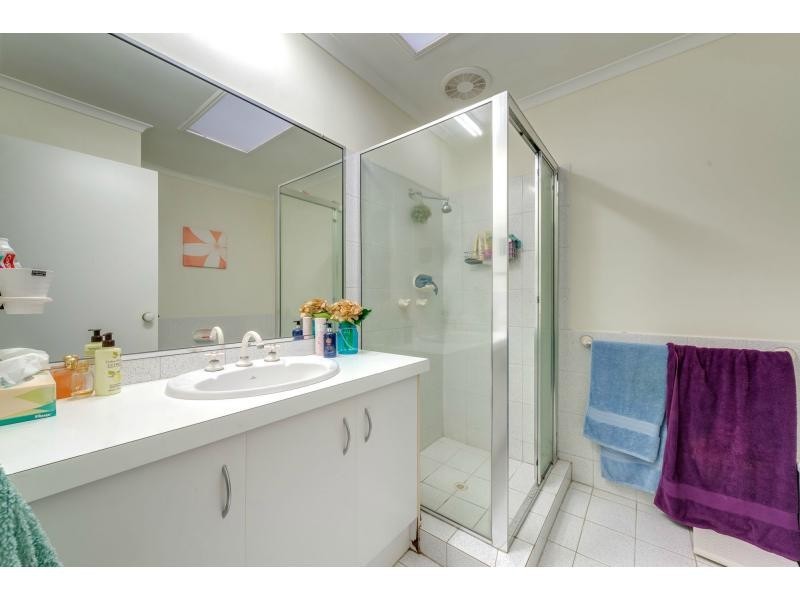 Villa 6/17 McMillan Street, Labrador QLD 4215