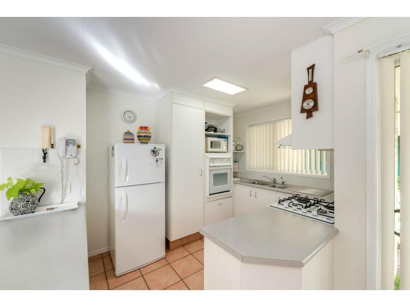Villa 6/17 McMillan Street, Labrador QLD 4215