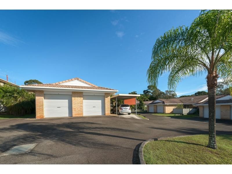 Villa 6/17 McMillan Street, Labrador QLD 4215