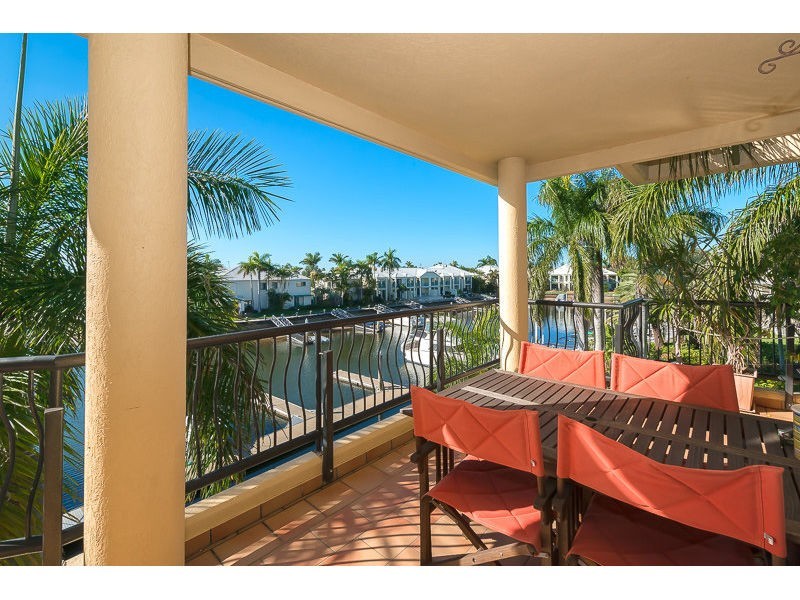 24/41A Broadwater Street, Runaway Bay QLD 4216