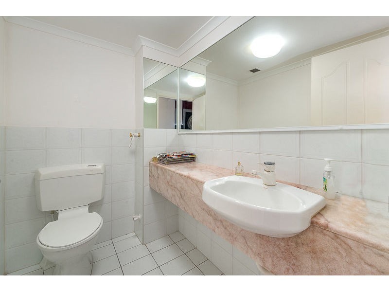 24/41A Broadwater Street, Runaway Bay QLD 4216