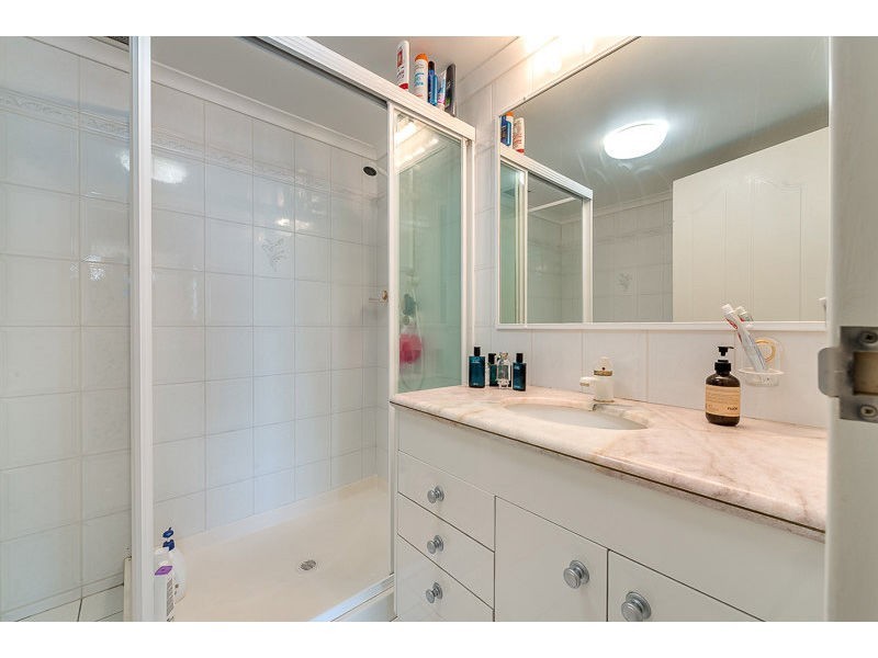 24/41A Broadwater Street, Runaway Bay QLD 4216