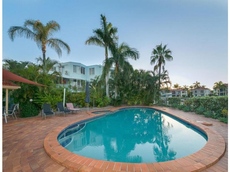 24/41A Broadwater Street, Runaway Bay QLD 4216