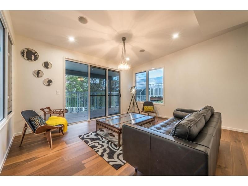 81 Magnetic Drive, Tamborine Mountain QLD 4272