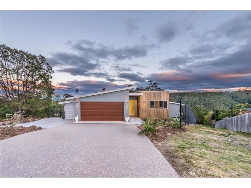 81 Magnetic Drive, Tamborine Mountain QLD 4272